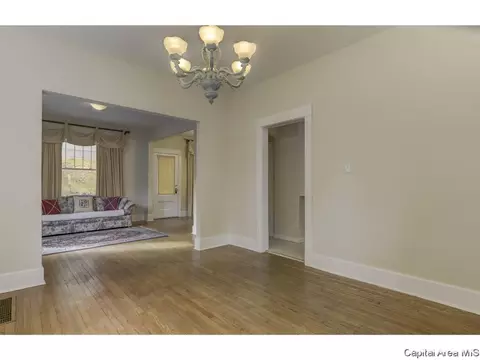 1616 Holmes Ave, Springfield, IL 62704 photo 10