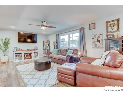 24 Rainbow Rd, Springfield, IL 62712 photo 9