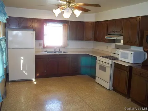 2417 Arrowhead, Springfield, IL 62702 photo 8