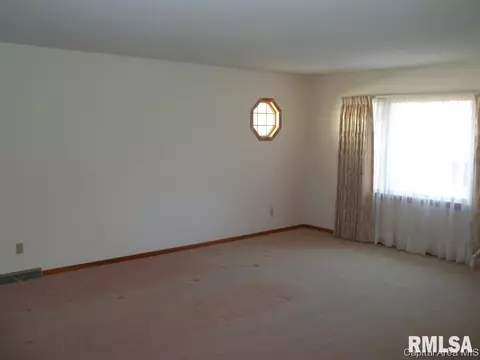2417 Arrowhead, Springfield, IL 62702 photo 11