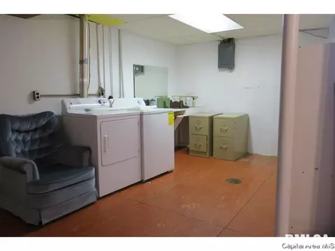 1308 Valley Dr, Springfield, IL 62702 photo 17