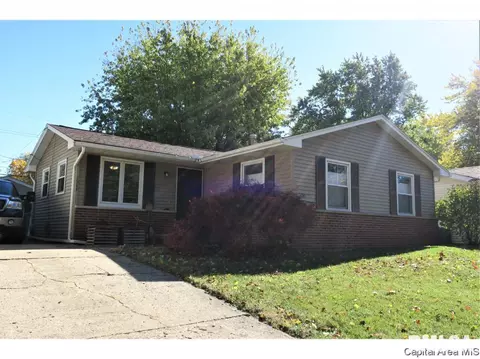 1308 Valley Dr, Springfield, IL 62702 photo 1