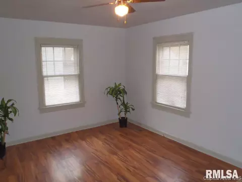 2840 S 4th St, Springfield, IL 62703 photo 6