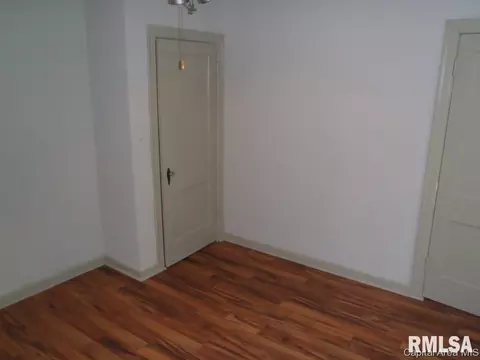 2840 S 4th St, Springfield, IL 62703 photo 5