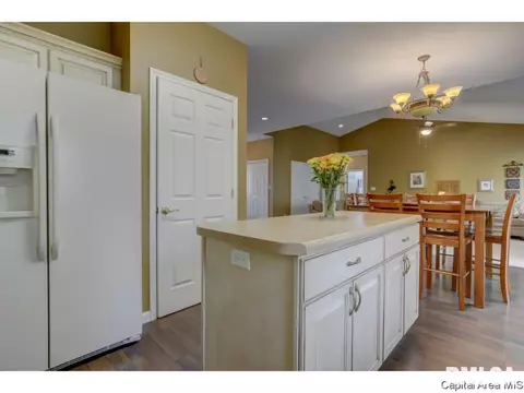 2701 Wellington, Springfield, IL 62703 photo 11