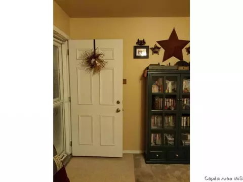 206 N Cherry, Abingdon, IL 61410 photo 7