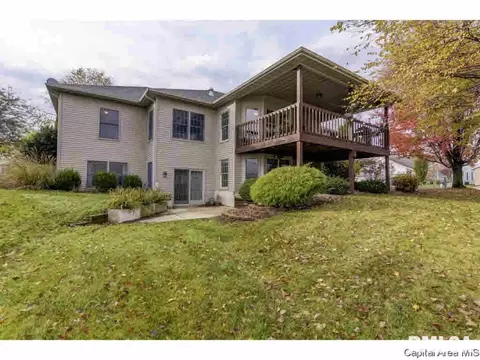 7200 Wentworth Dr, Springfield, IL 62711 photo 3