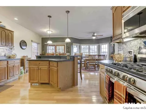 7200 Wentworth Dr, Springfield, IL 62711 photo 12