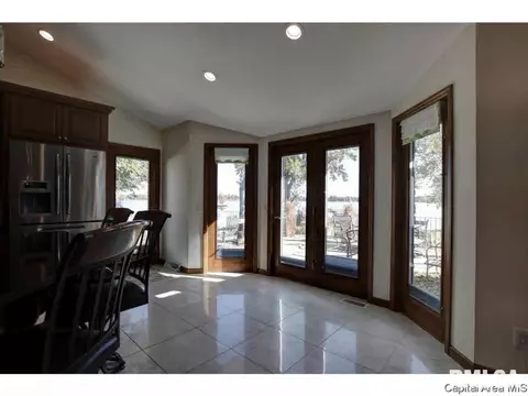 66 N Fox Mill Ln, Springfield, IL 62707 photo 5