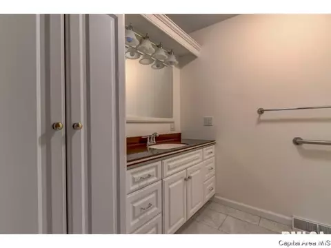 2495 Arrowhead, Springfield, IL 62702 photo 24