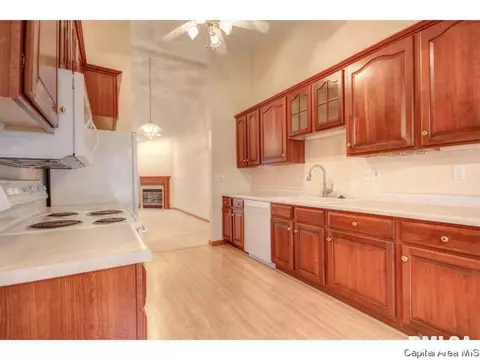 4420 Tulane Ct, Springfield, IL 62712 photo 17