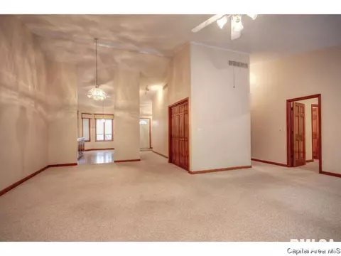 4420 Tulane Ct, Springfield, IL 62712 photo 10