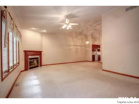 4420 Tulane Ct, Springfield, IL 62712 photo 11