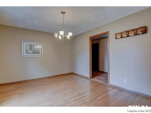 1512 Devonwood, Springfield, IL 62704 photo 20