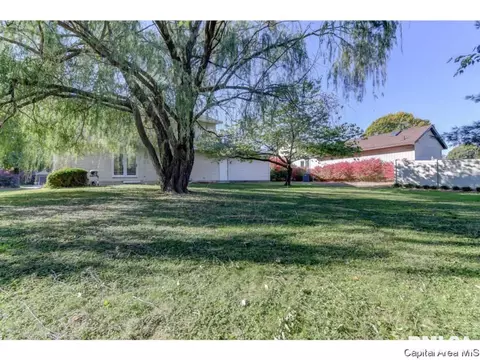 1512 Devonwood, Springfield, IL 62704 photo 23