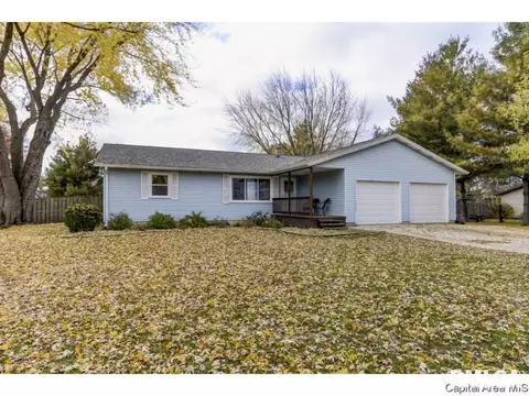 412 E Lynwood Dr, Athens, IL 62613 photo 1