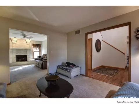 4300 Comanche Dr, Springfield, IL 62711 photo 7