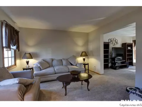 4300 Comanche Dr, Springfield, IL 62711 photo 6