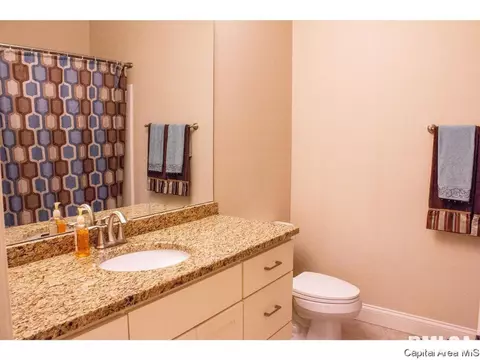 1400 Lake Pointe Crt, Springfield, IL 62712 photo 32