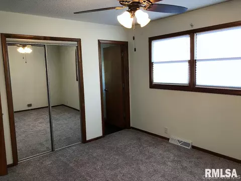 906 Gabbert Rd, Springfield, IL 62707 photo 7