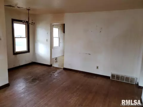 2032 N 19th St, Springfield, IL 62702 photo 7