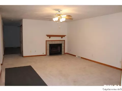 2720 Walter Rd, Springfield, IL 62703 photo 4