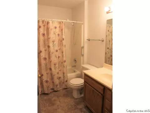2720 Walter Rd, Springfield, IL 62703 photo 5