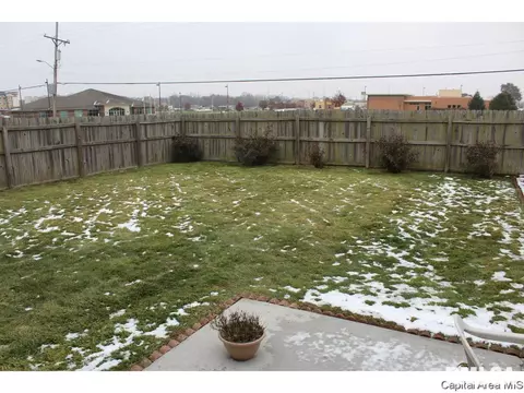2720 Walter Rd, Springfield, IL 62703 photo 3