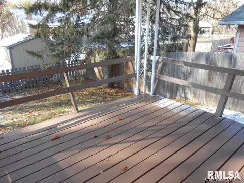 331 333 Norwalk Rd, Springfield, IL 62704 photo 5
