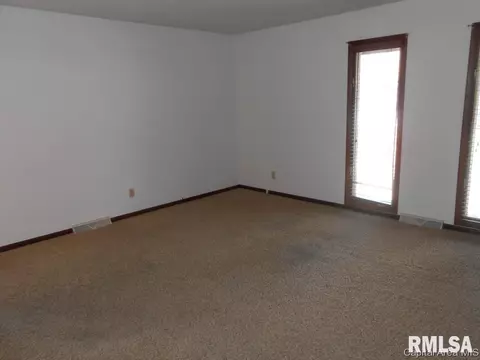 331 333 Norwalk Rd, Springfield, IL 62704 photo 8