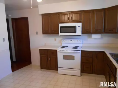 331 333 Norwalk Rd, Springfield, IL 62704 photo 6