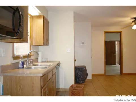 1801 N 9th St, Springfield, IL 62702 photo 9