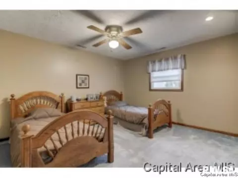 200 Golf Rd, Springfield, IL 62704 photo 5