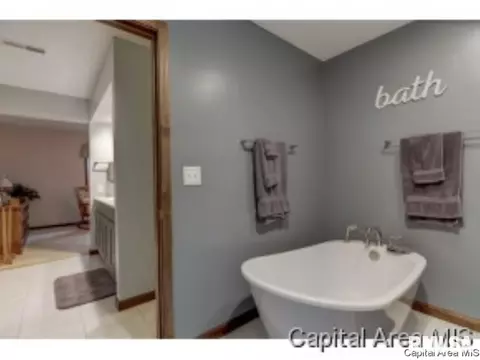 200 Golf Rd, Springfield, IL 62704 photo 26