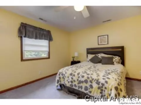 200 Golf Rd, Springfield, IL 62704 photo 3