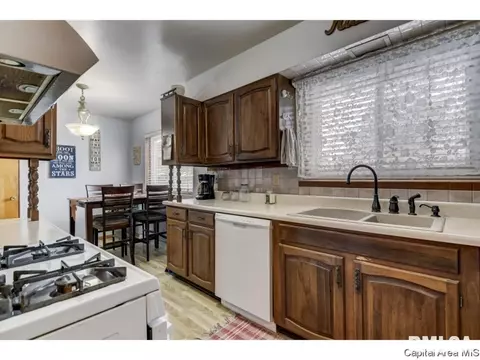 27 Monica Ct, Springfield, IL 62702 photo 6