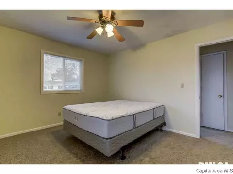 477 S Durkin, Springfield, IL 62704 photo 14