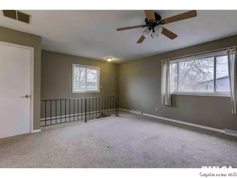 477 S Durkin, Springfield, IL 62704 photo 7