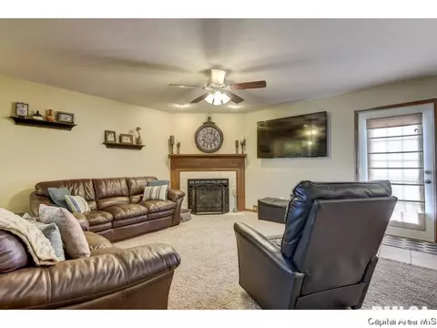 3724 Indian Grass Ln, Springfield, IL 62712 photo 8