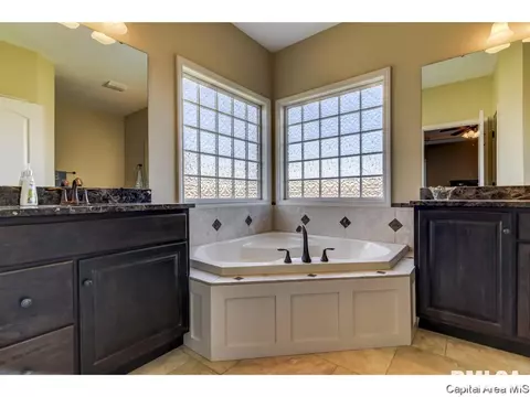 6001 Hedley Rd, Springfield, IL 62711 photo 17