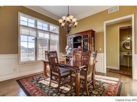 6001 Hedley Rd, Springfield, IL 62711 photo 4