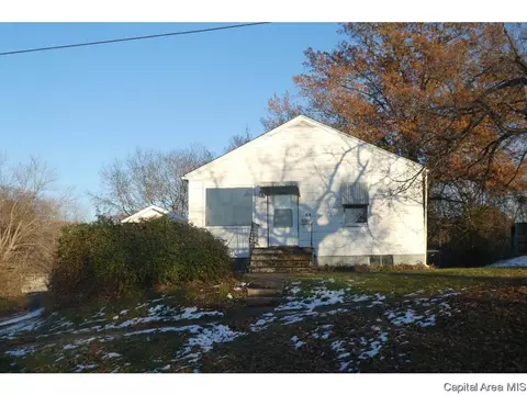 303 S 4th St, Benld, IL 62009 photo 1