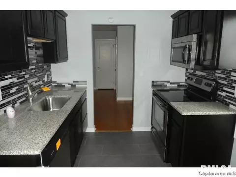 2120 N 19th St, Springfield, IL 62702 photo 6
