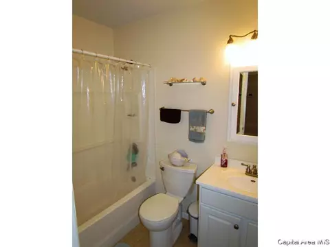 1521 Fairfield Dr, Springfield, IL 62702 photo 12