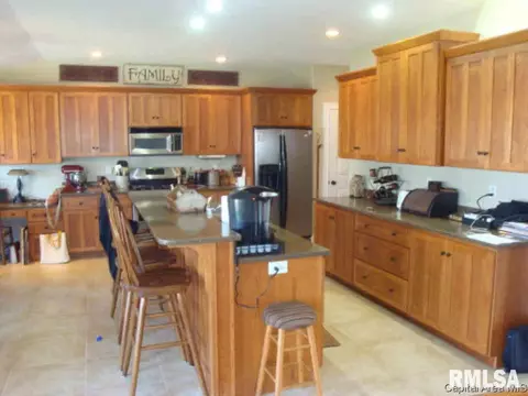 2009 Hidden Mill Dr, Springfield, IL 62711 photo 2