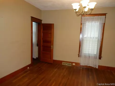 1237 N 2nd Street St, Springfield, IL 62702 photo 13