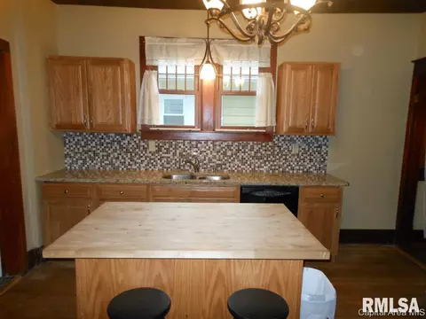 1237 N 2nd Street St, Springfield, IL 62702 photo 7