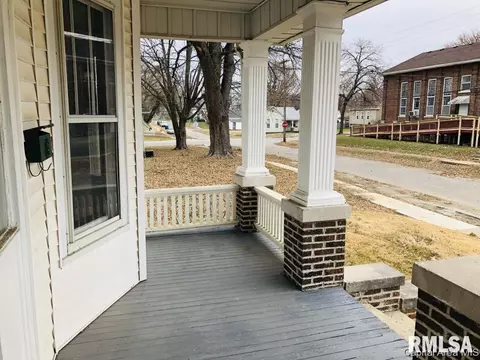 1009 Percy Ave, Springfield, IL 62702 photo 2