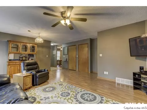 4044 Thornbrook Dr, Springfield, IL 62711 photo 11