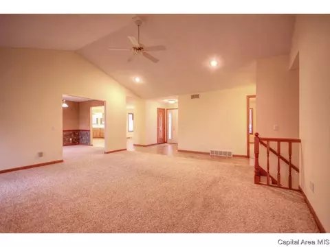 4537 Barrington Dr, Springfield, IL 62711 photo 4